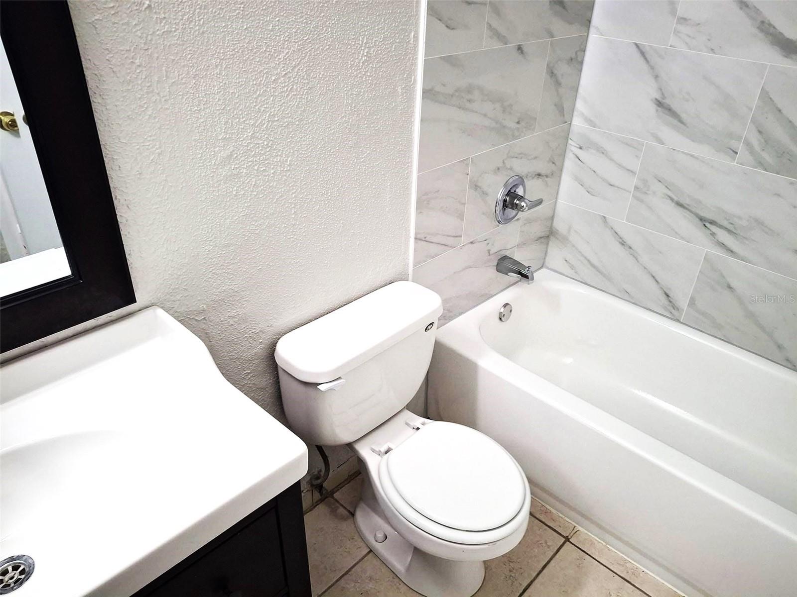 RIDGEWOOD MANOR - Residential Lease