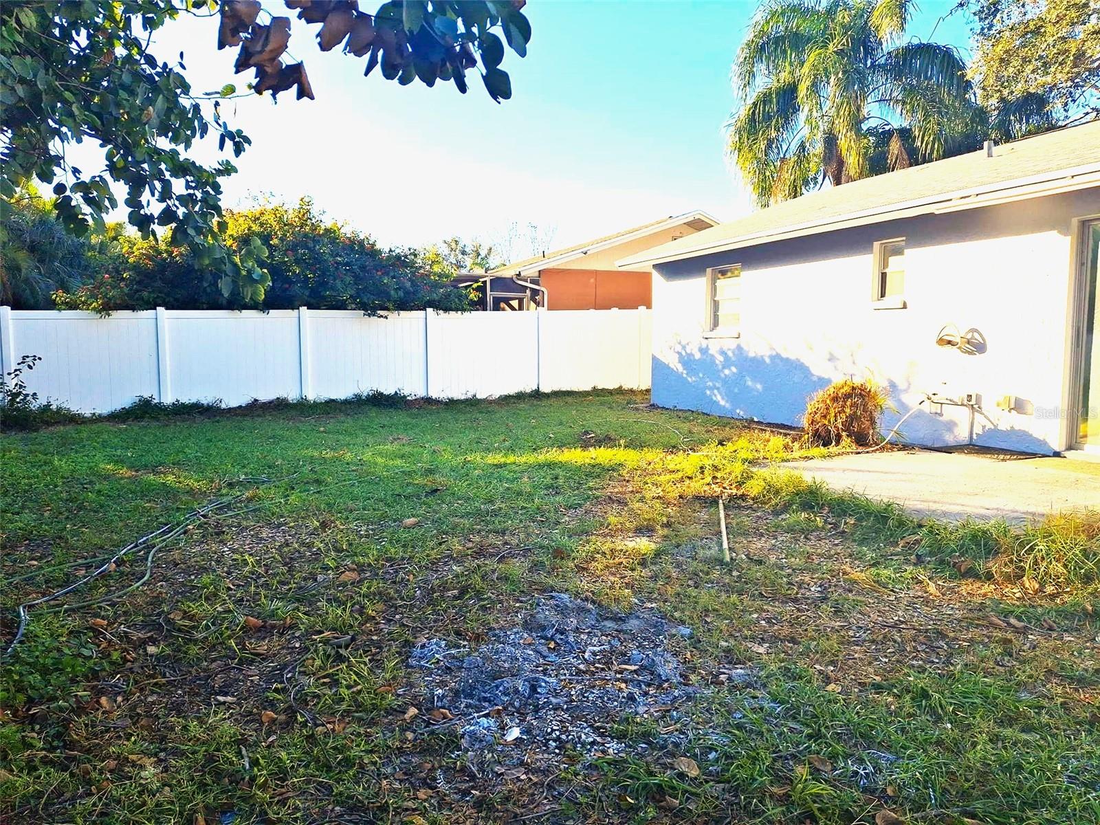 RIDGEWOOD MANOR - Residential Lease