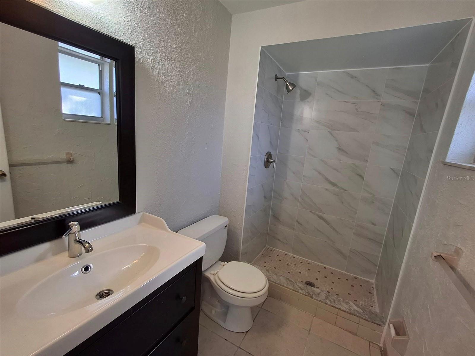 RIDGEWOOD MANOR - Residential Lease