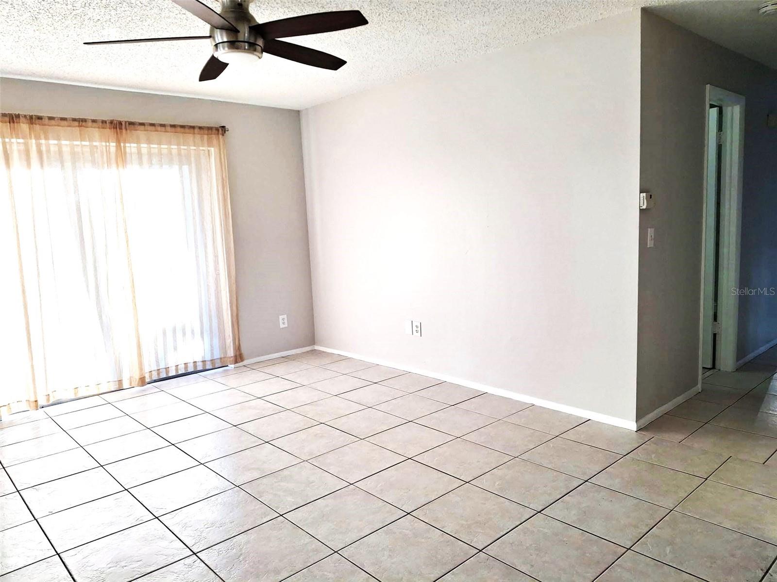 RIDGEWOOD MANOR - Residential Lease