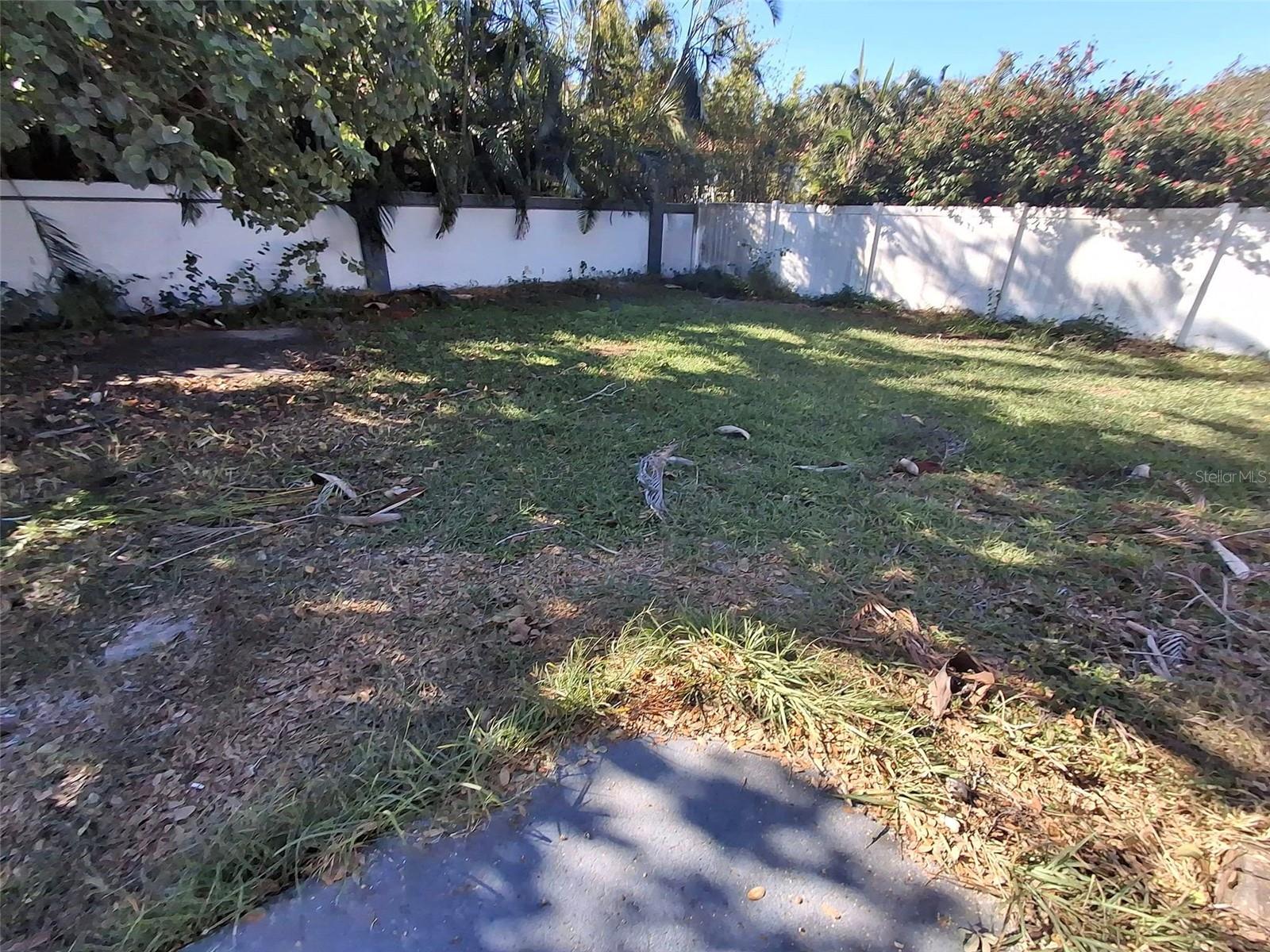 RIDGEWOOD MANOR - Residential Lease