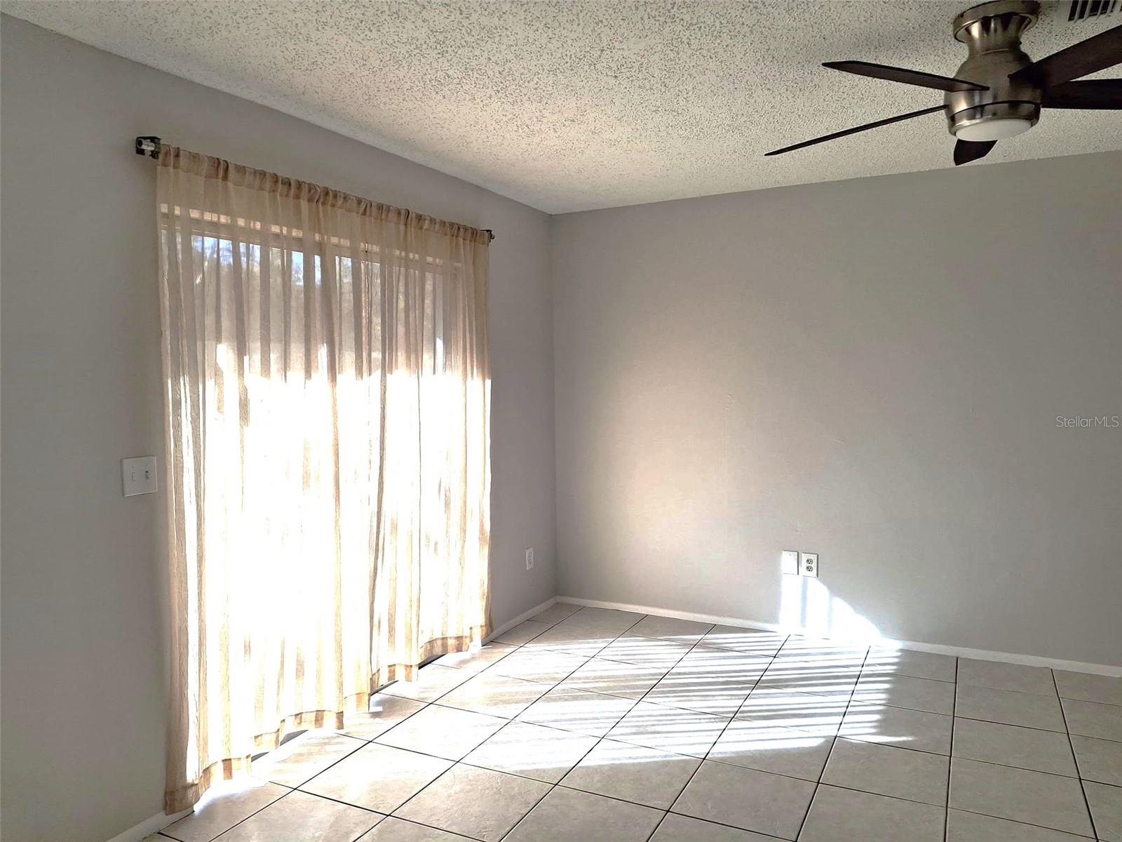 RIDGEWOOD MANOR - Residential Lease