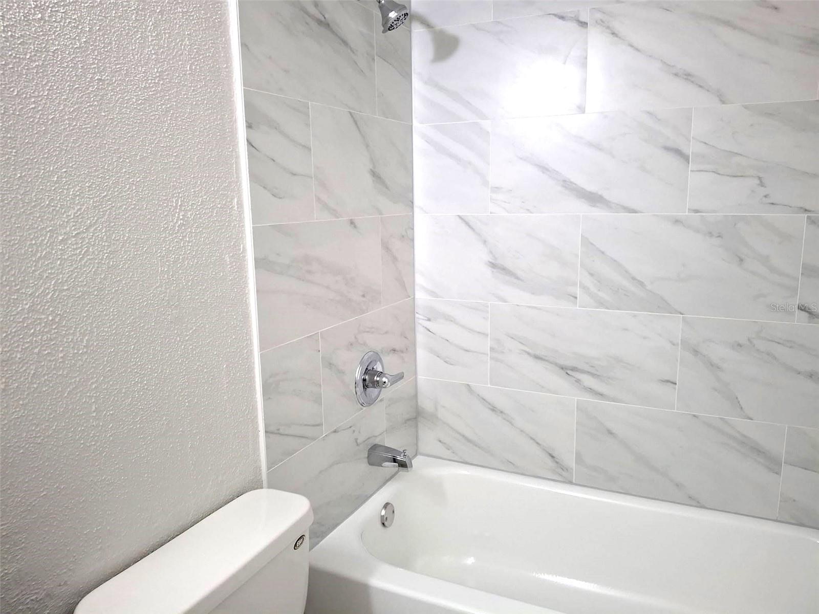 RIDGEWOOD MANOR - Residential Lease