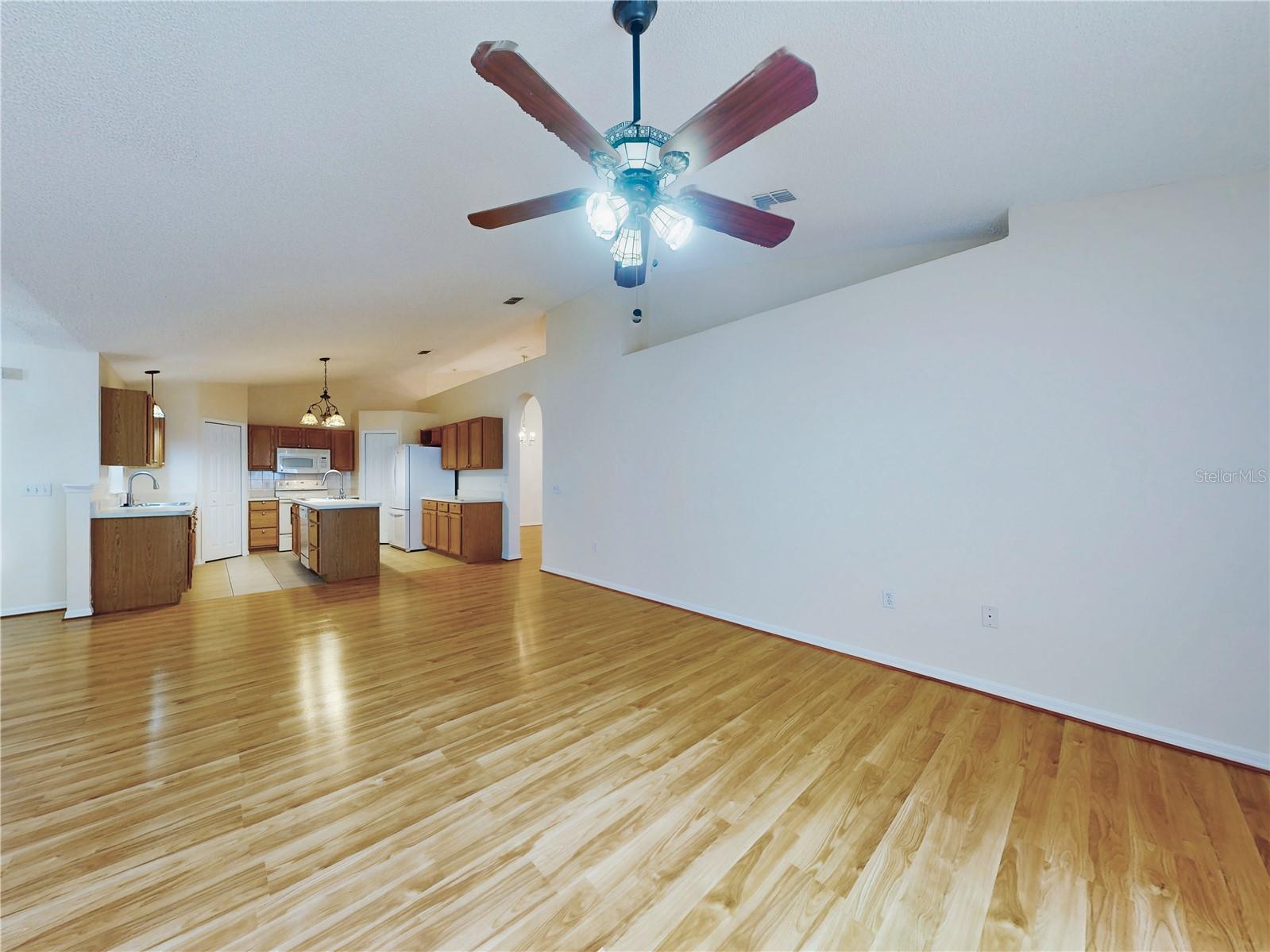 DELTONA LAKES UNIT 32 - Residential