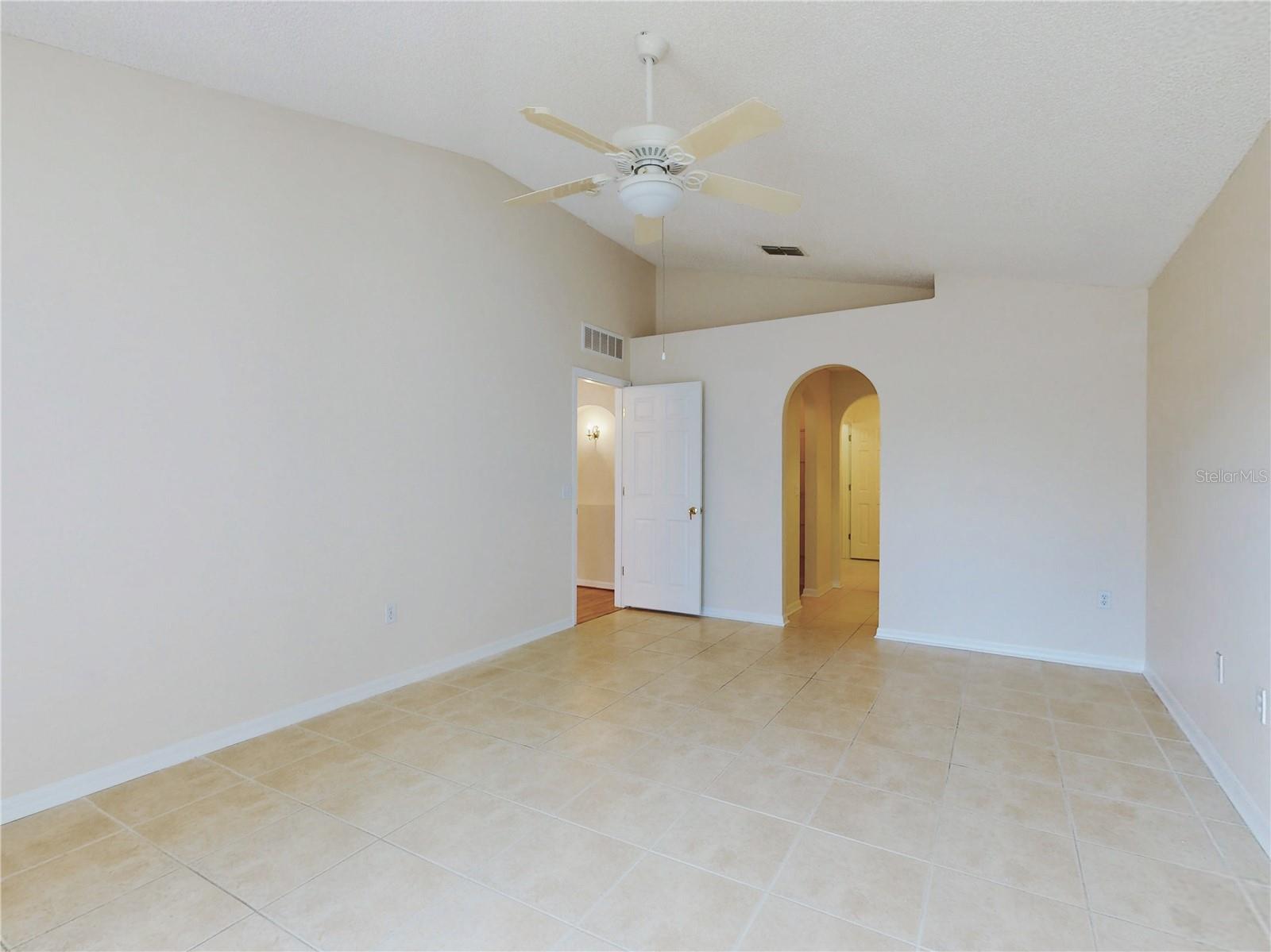 DELTONA LAKES UNIT 32 - Residential