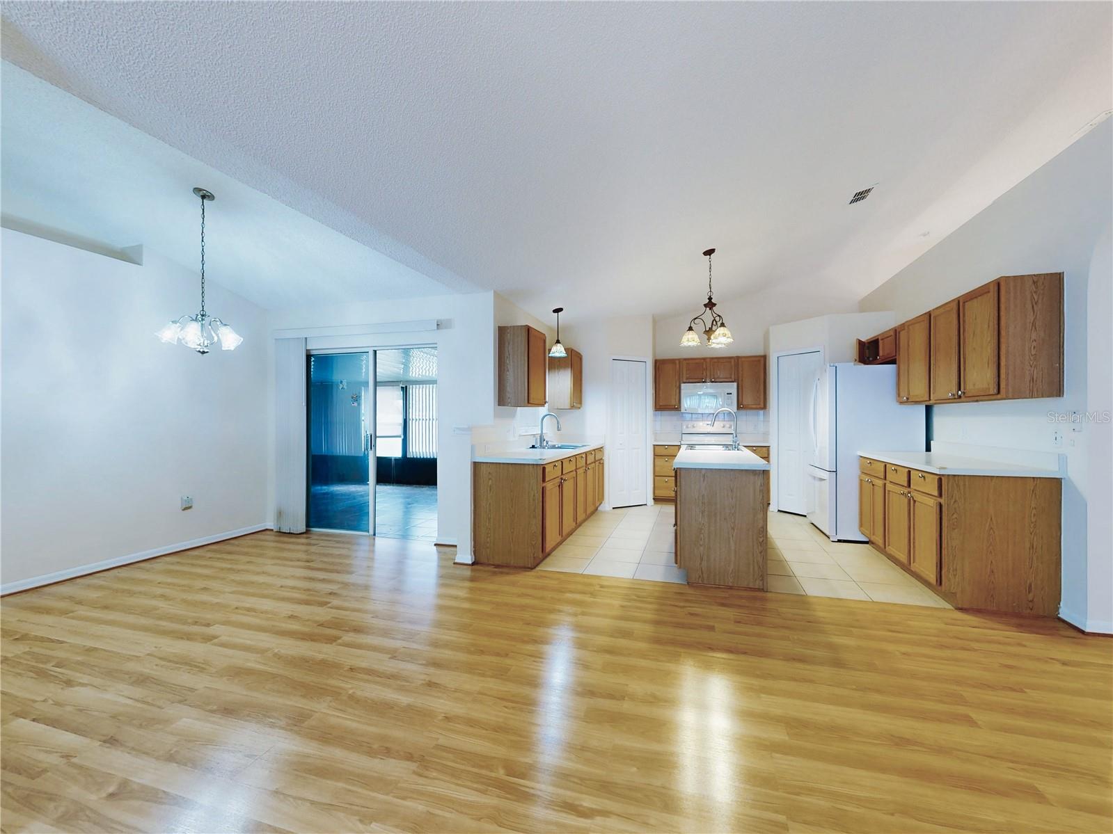 DELTONA LAKES UNIT 32 - Residential