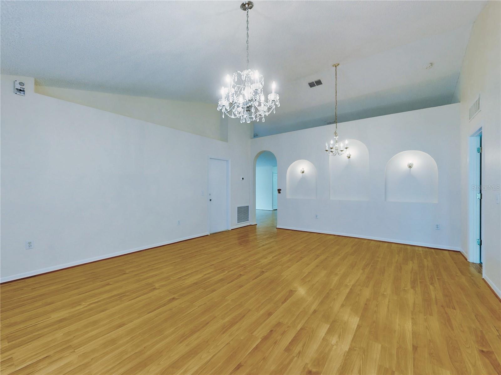 DELTONA LAKES UNIT 32 - Residential