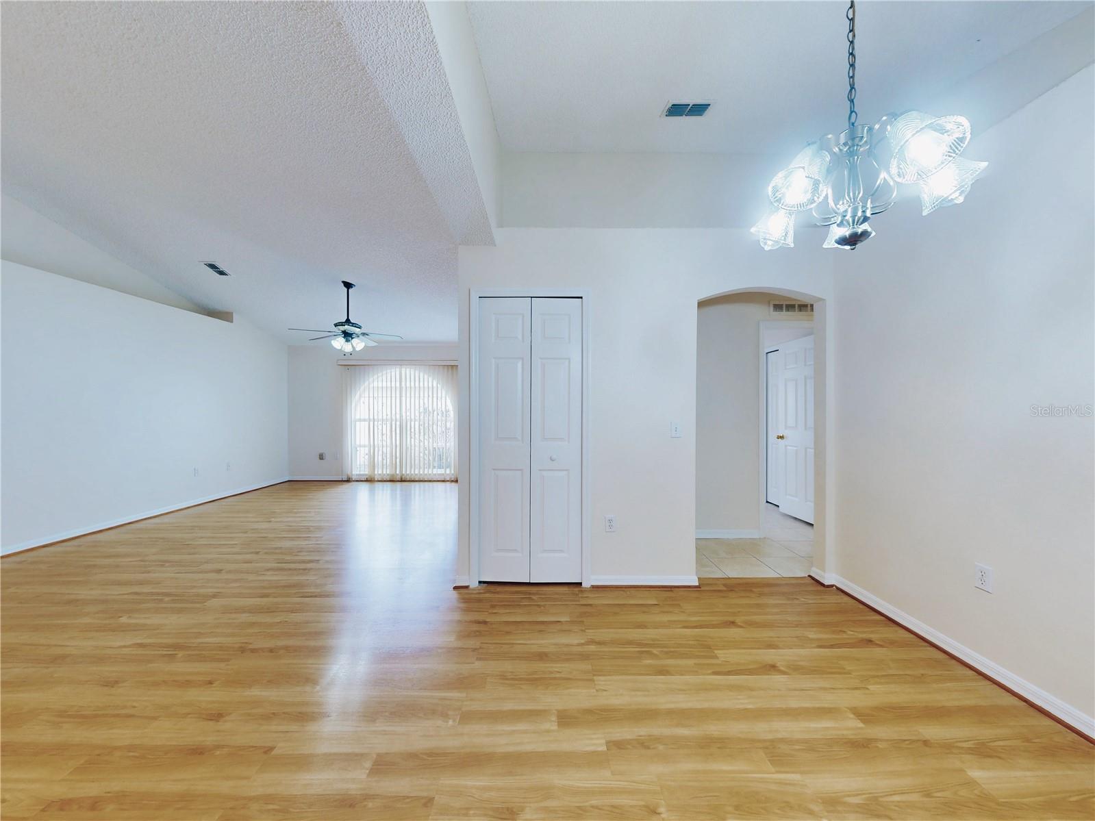 DELTONA LAKES UNIT 32 - Residential