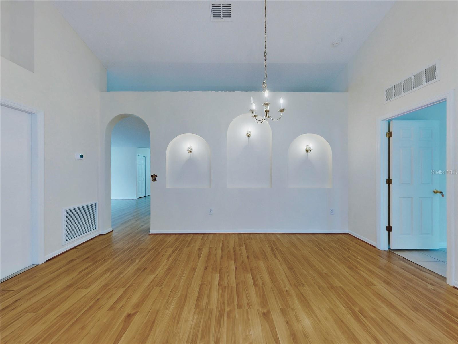 DELTONA LAKES UNIT 32 - Residential