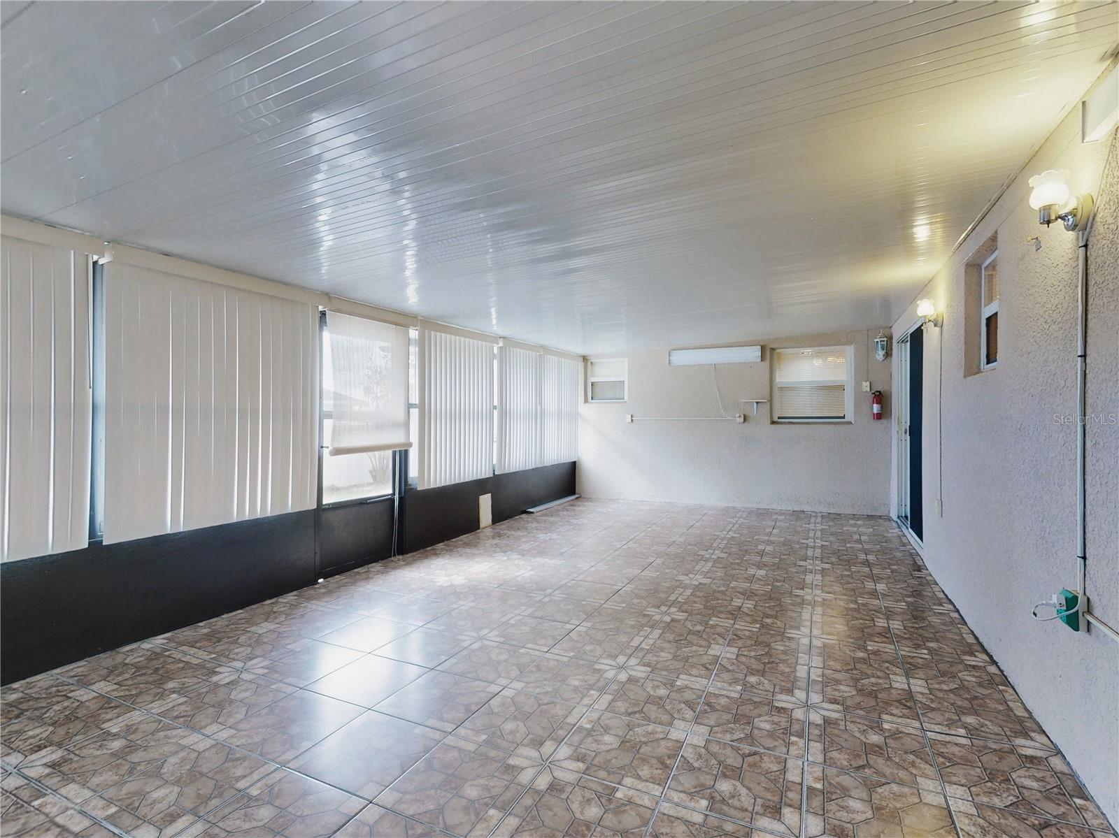 DELTONA LAKES UNIT 32 - Residential