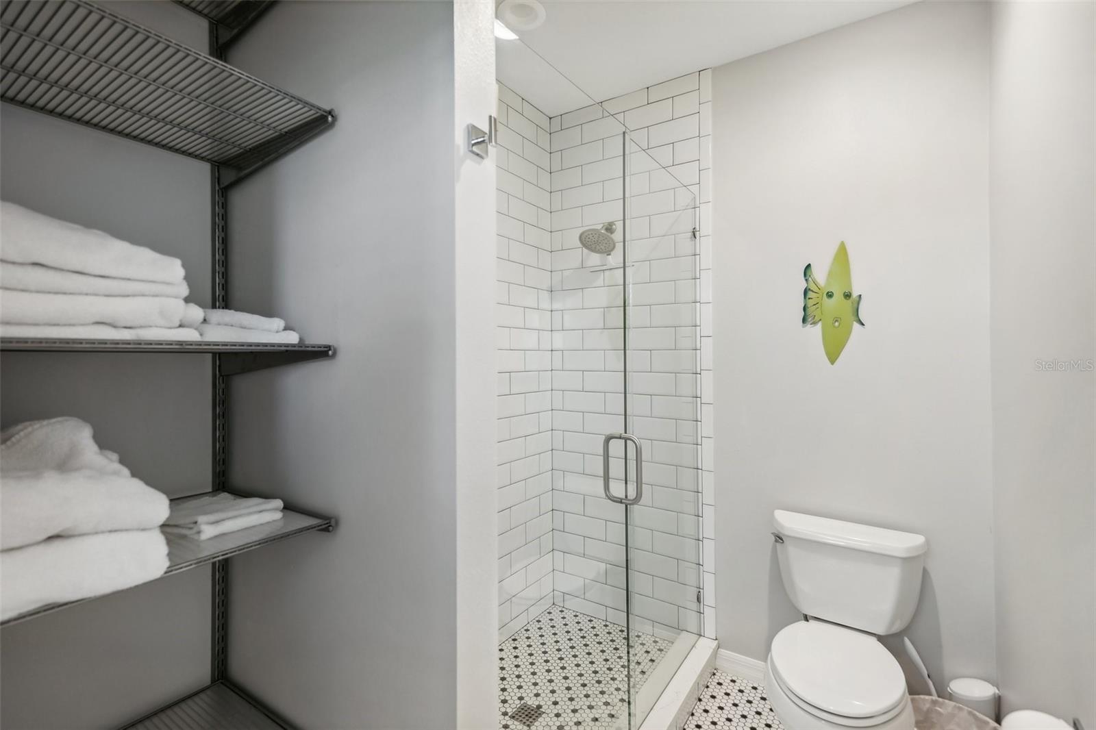 NEW PASS SHORES - Residential Lease