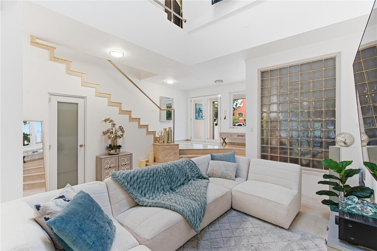 PLAZA MAYOR - Residential