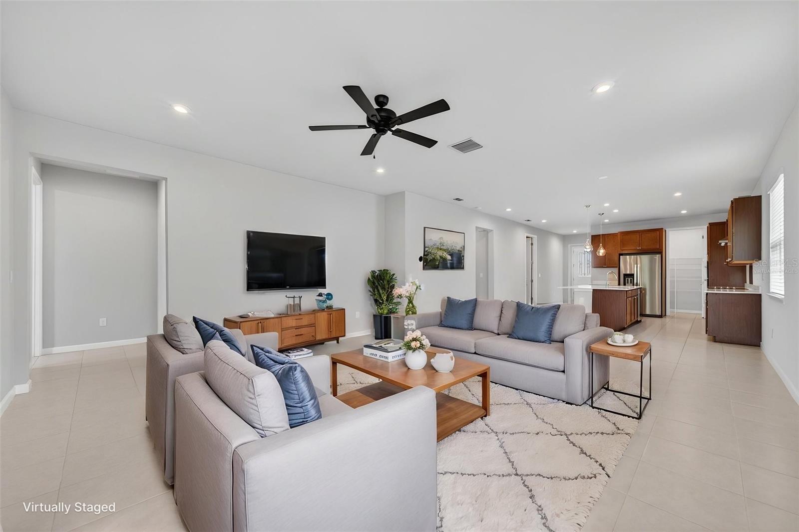 RENAISSANCE/WEST VLGS PH 2B & - Residential