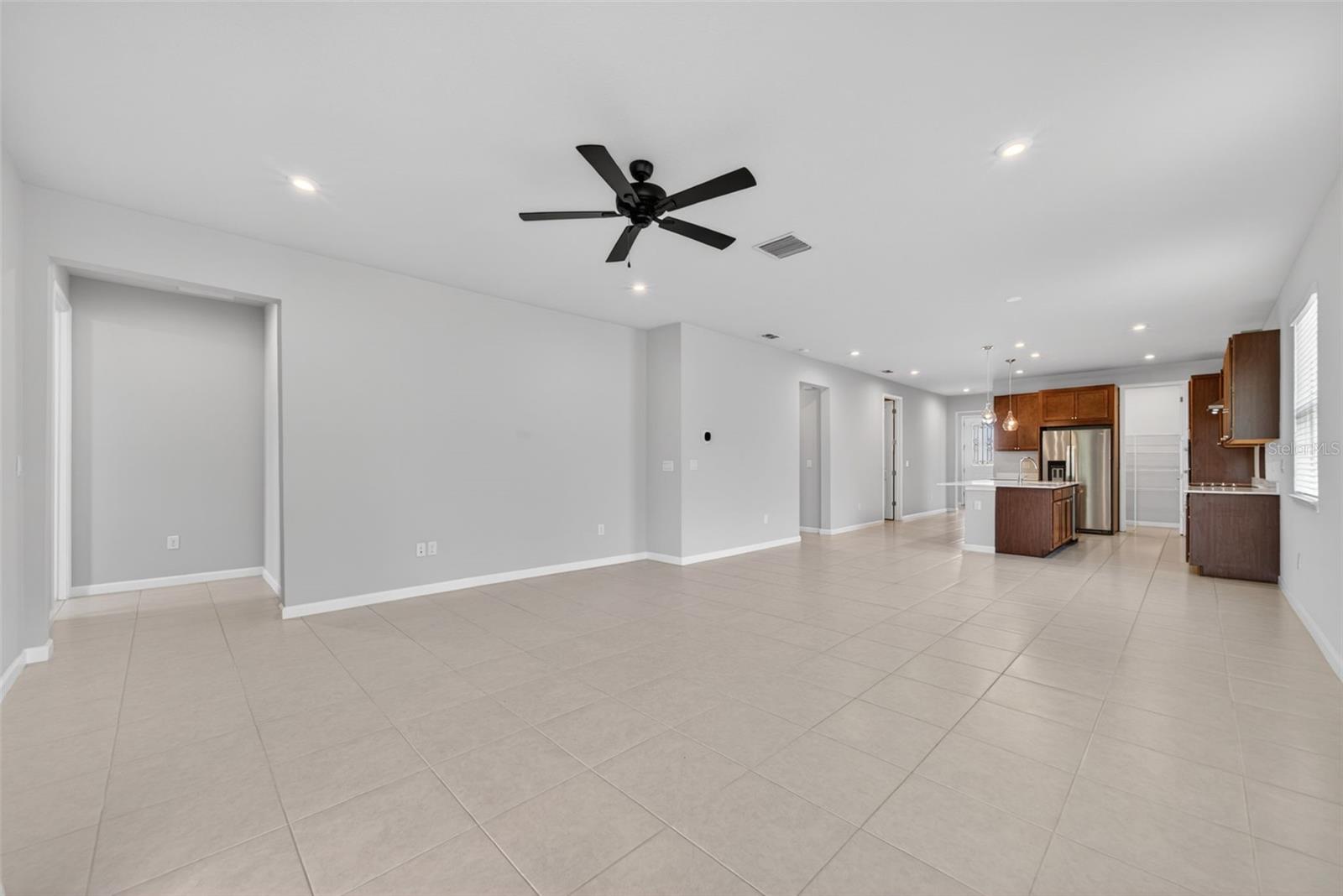 RENAISSANCE/WEST VLGS PH 2B & - Residential