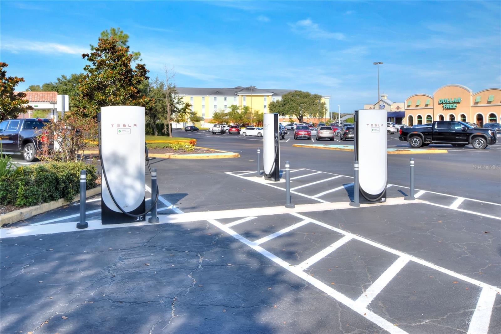 YOUNGS BARTOW PLAZA CONDO COM - Commercial Sale