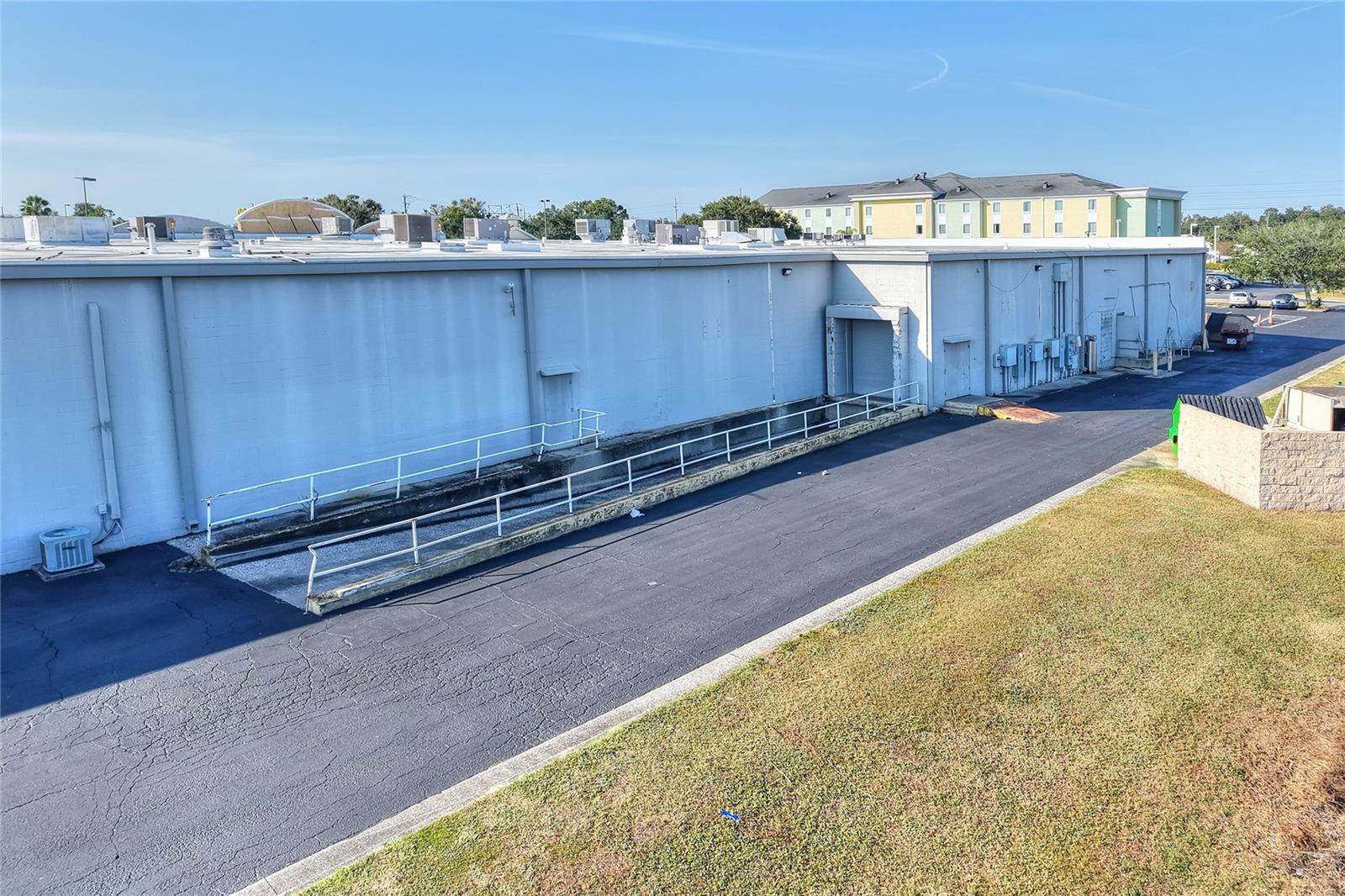 YOUNGS BARTOW PLAZA CONDO COM - Commercial Sale