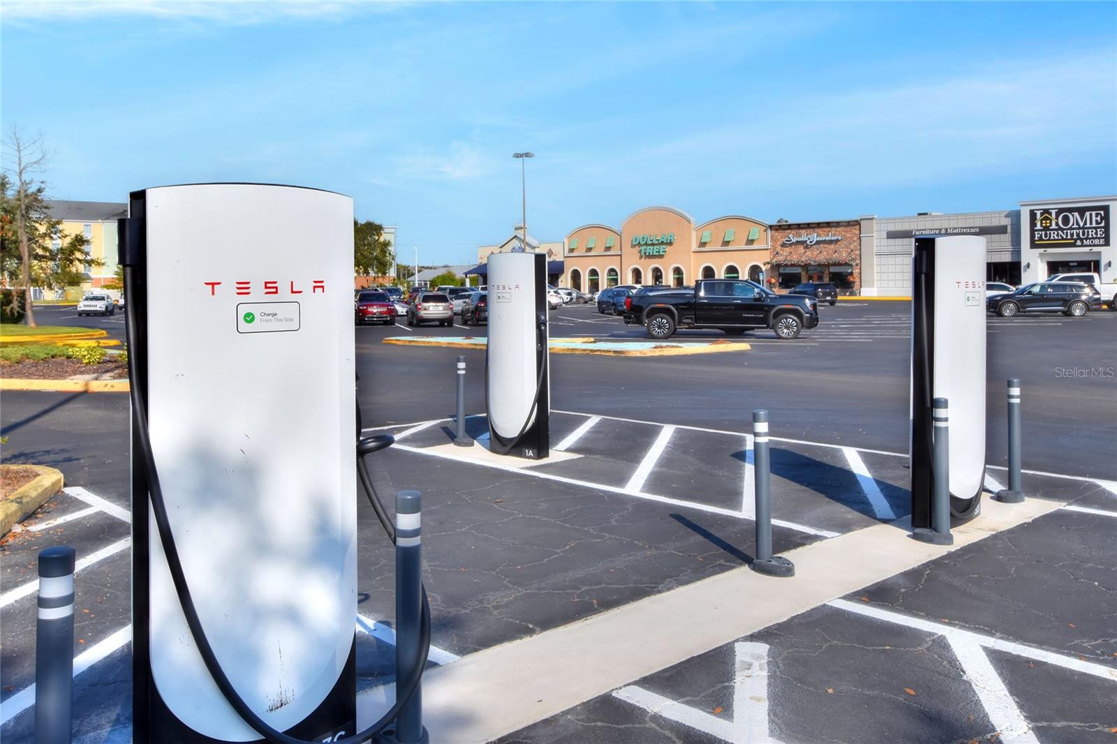 YOUNGS BARTOW PLAZA CONDO COM - Commercial Sale