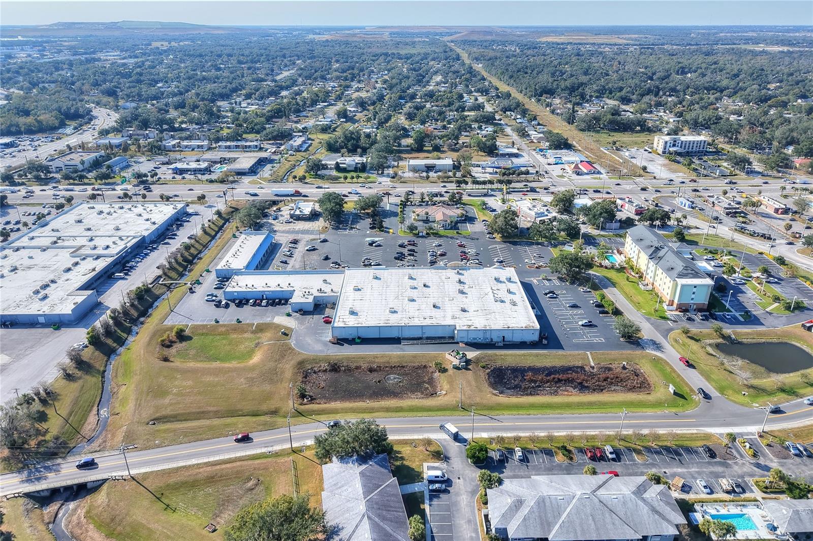 YOUNGS BARTOW PLAZA CONDO COM - Commercial Sale