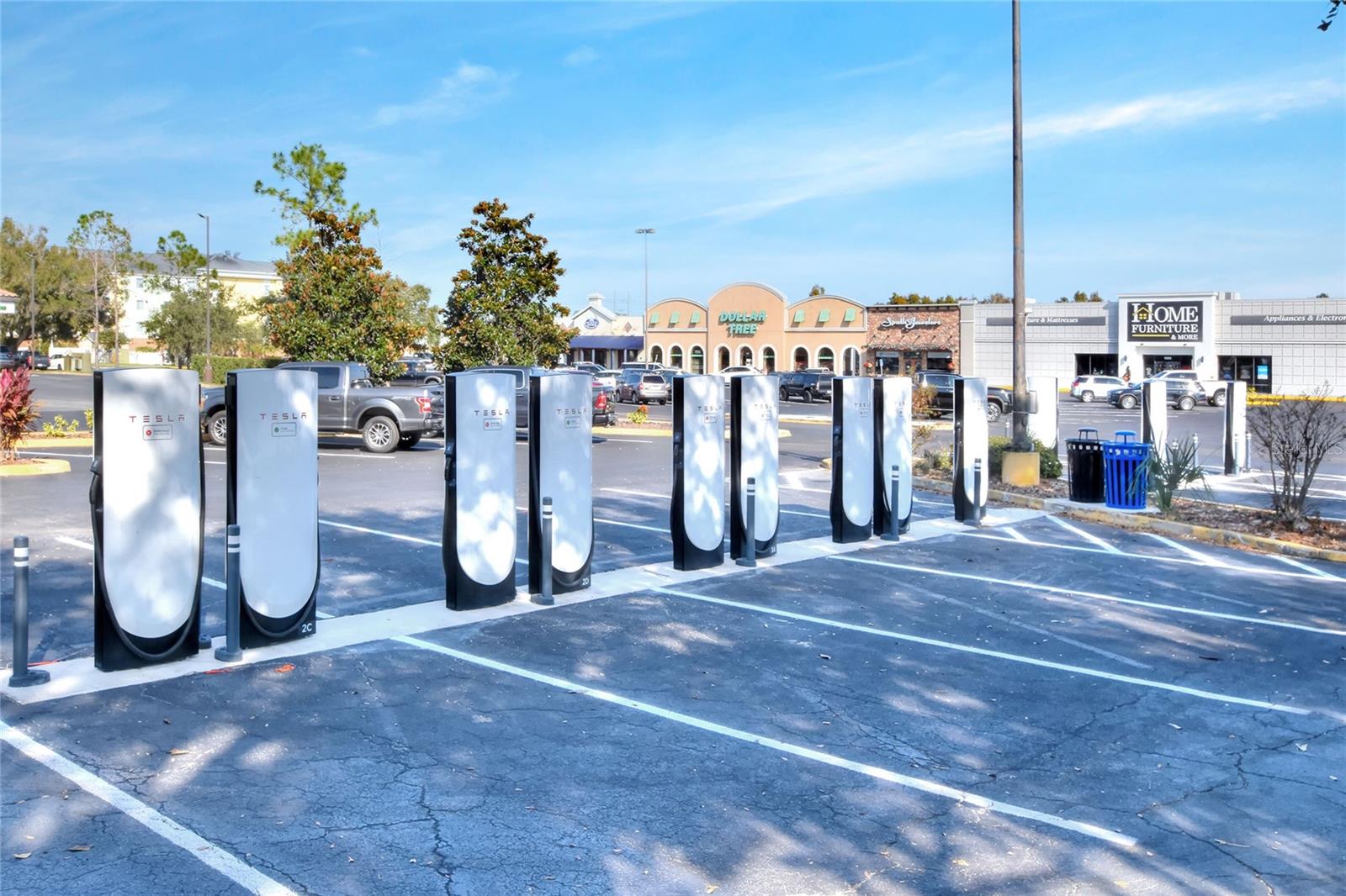 YOUNGS BARTOW PLAZA CONDO COM - Commercial Sale