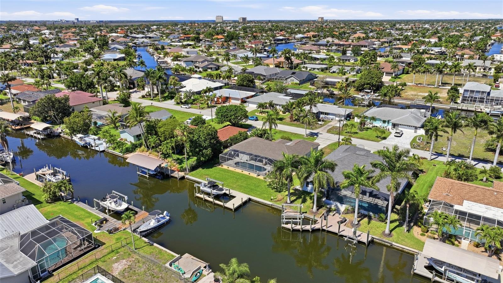 CAPE CORAL - Residential