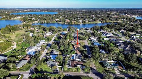 A home in WINTER HAVEN