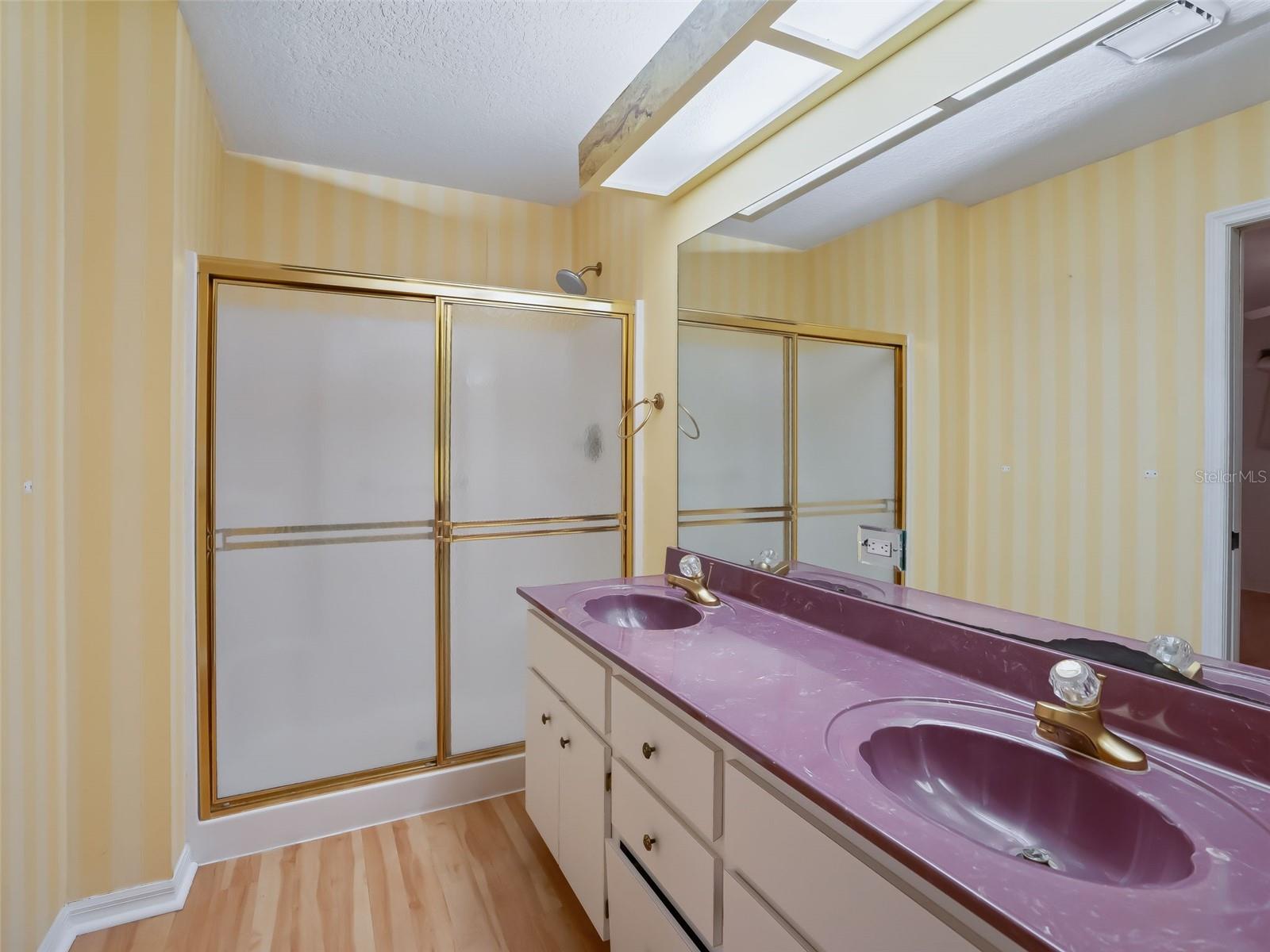 OAK RUN WOODSIDE TR - Residential