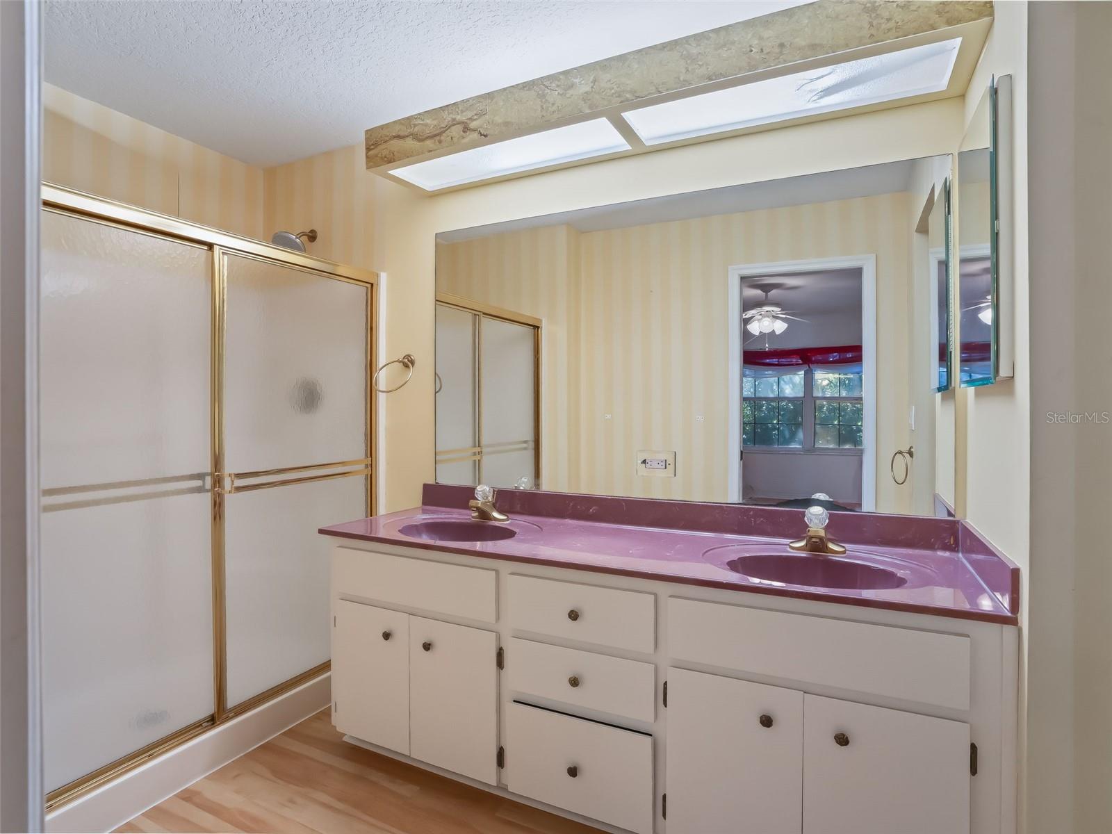 OAK RUN WOODSIDE TR - Residential