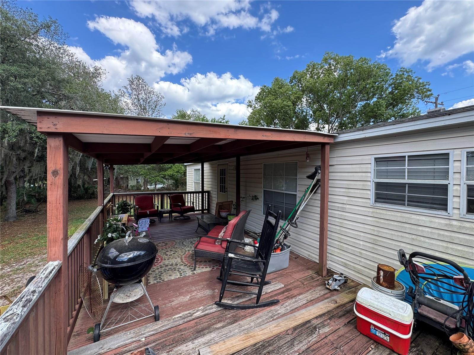 PINE LAKES - Residential