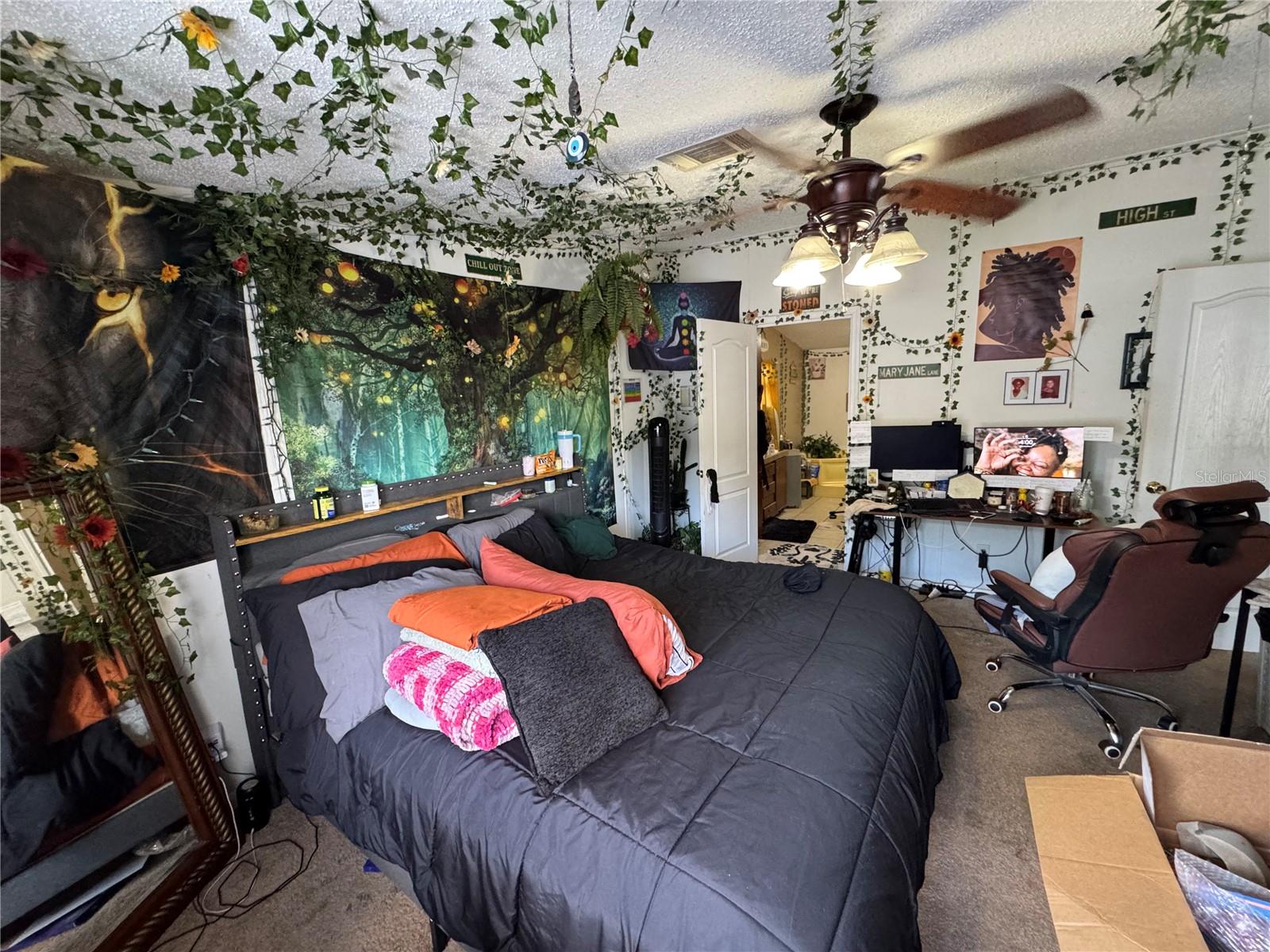 PINE LAKES - Residential
