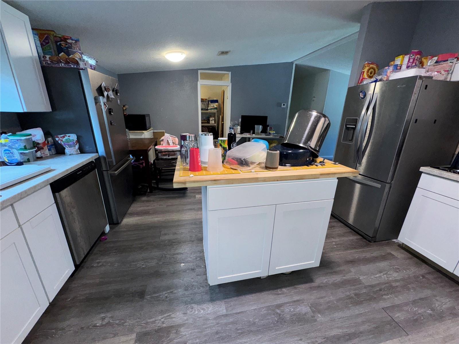 PINE LAKES - Residential