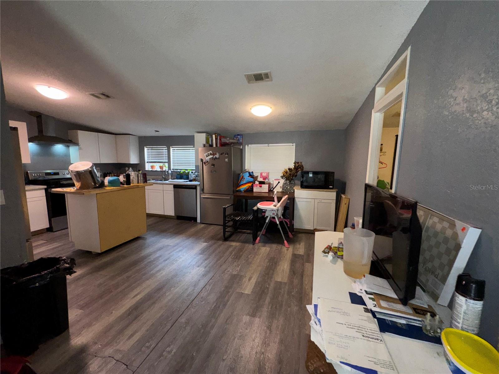 PINE LAKES - Residential