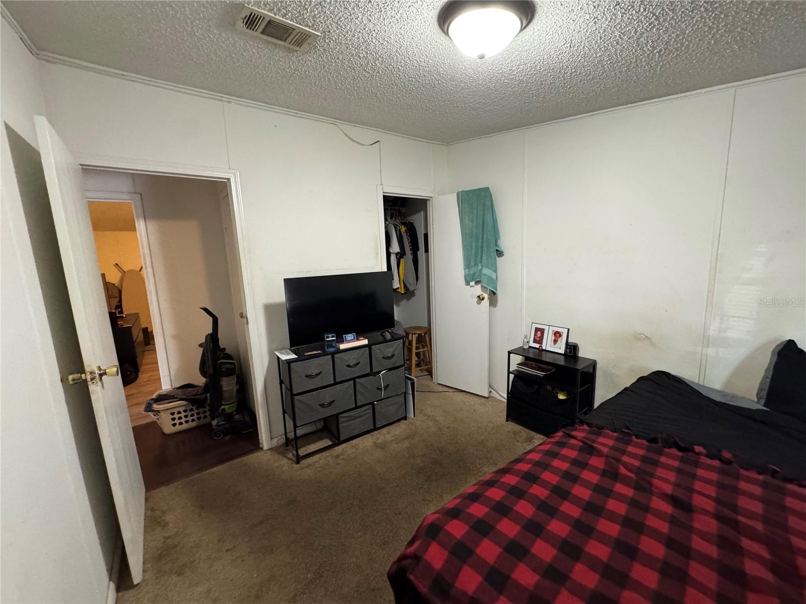 PINE LAKES - Residential