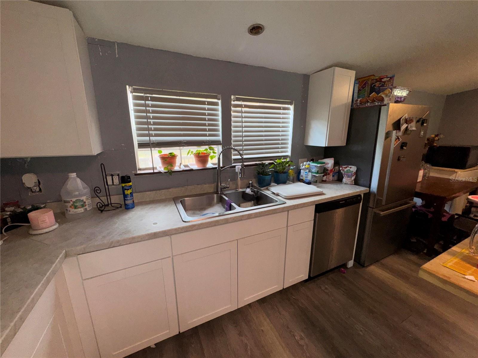 PINE LAKES - Residential