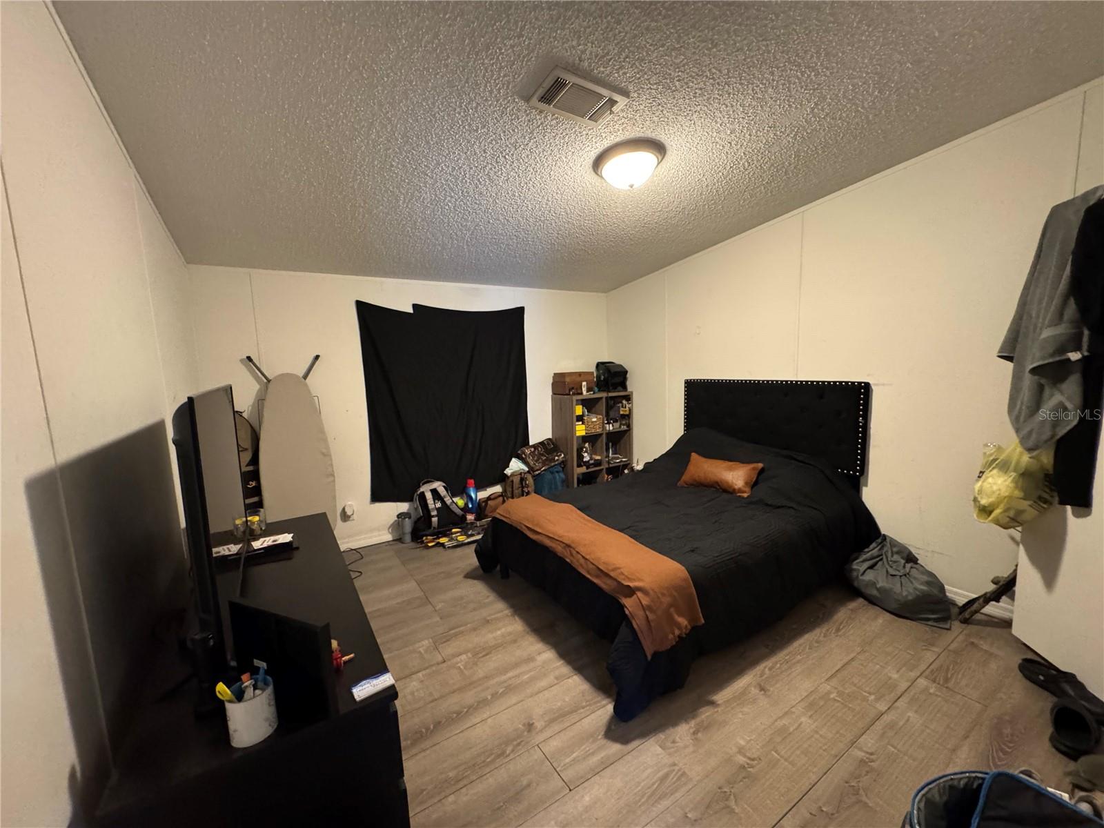 PINE LAKES - Residential