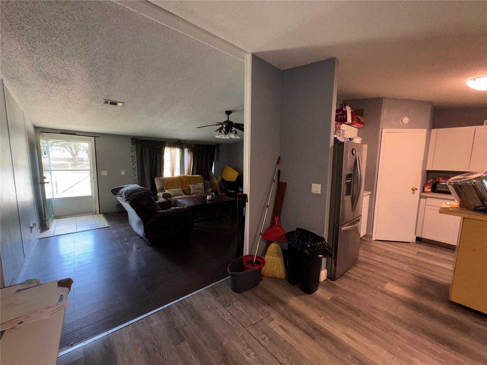 PINE LAKES - Residential