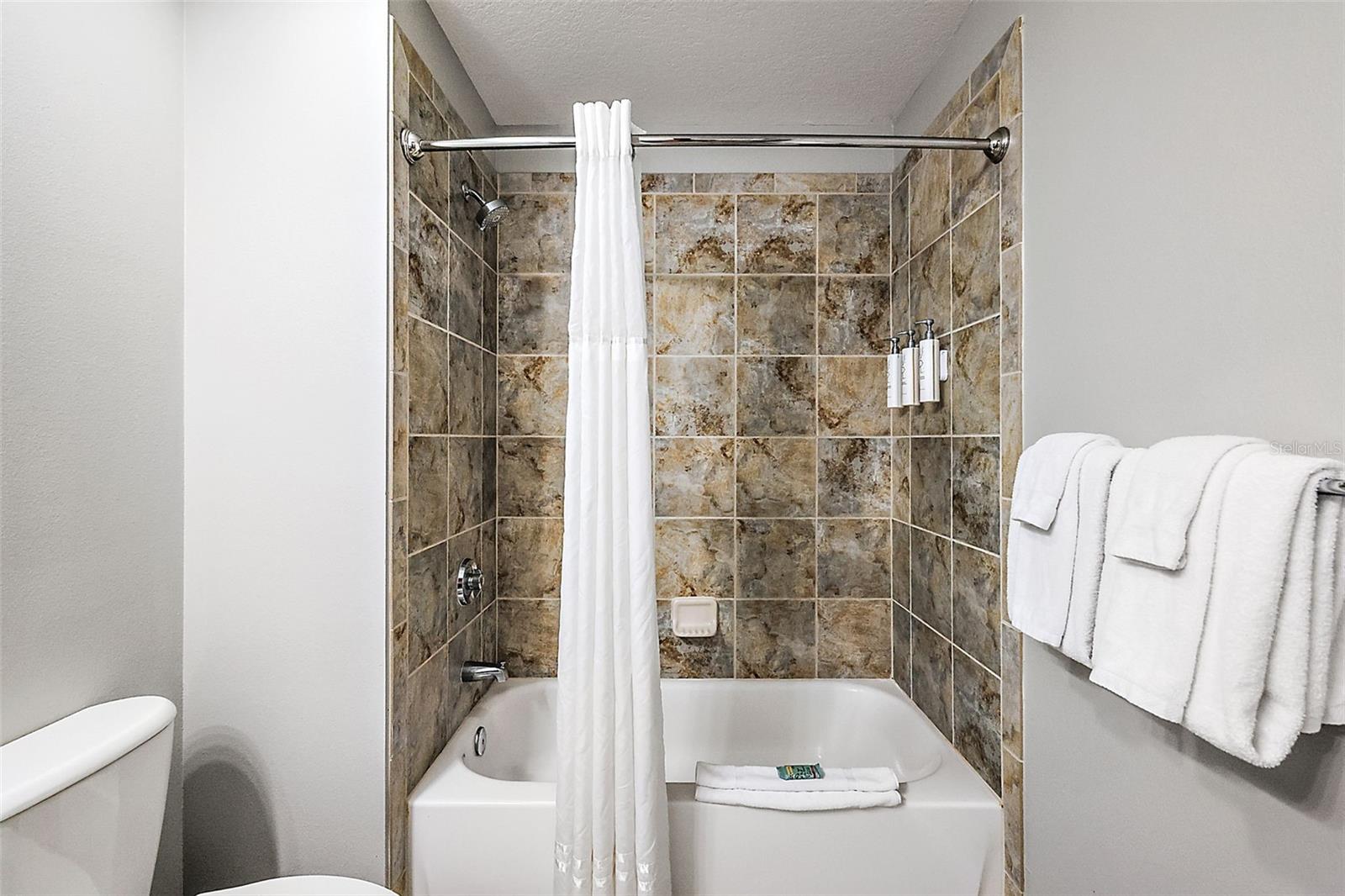 GROVE RESORT AND SPA HOTEL CONDOMINIUM II - Residential