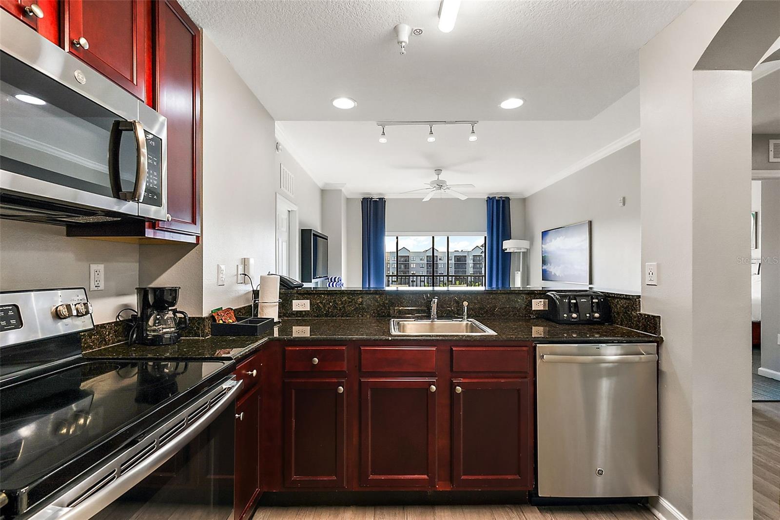 GROVE RESORT AND SPA HOTEL CONDOMINIUM II - Residential