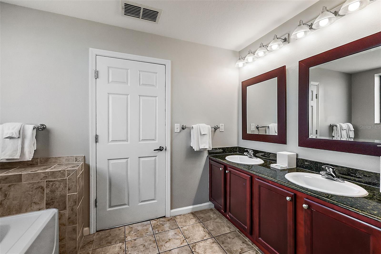 GROVE RESORT AND SPA HOTEL CONDOMINIUM II - Residential