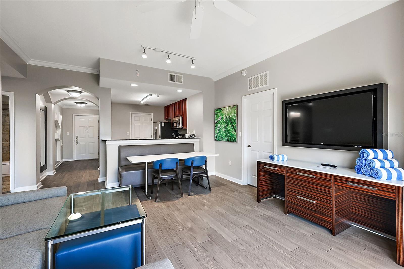 GROVE RESORT AND SPA HOTEL CONDOMINIUM II - Residential