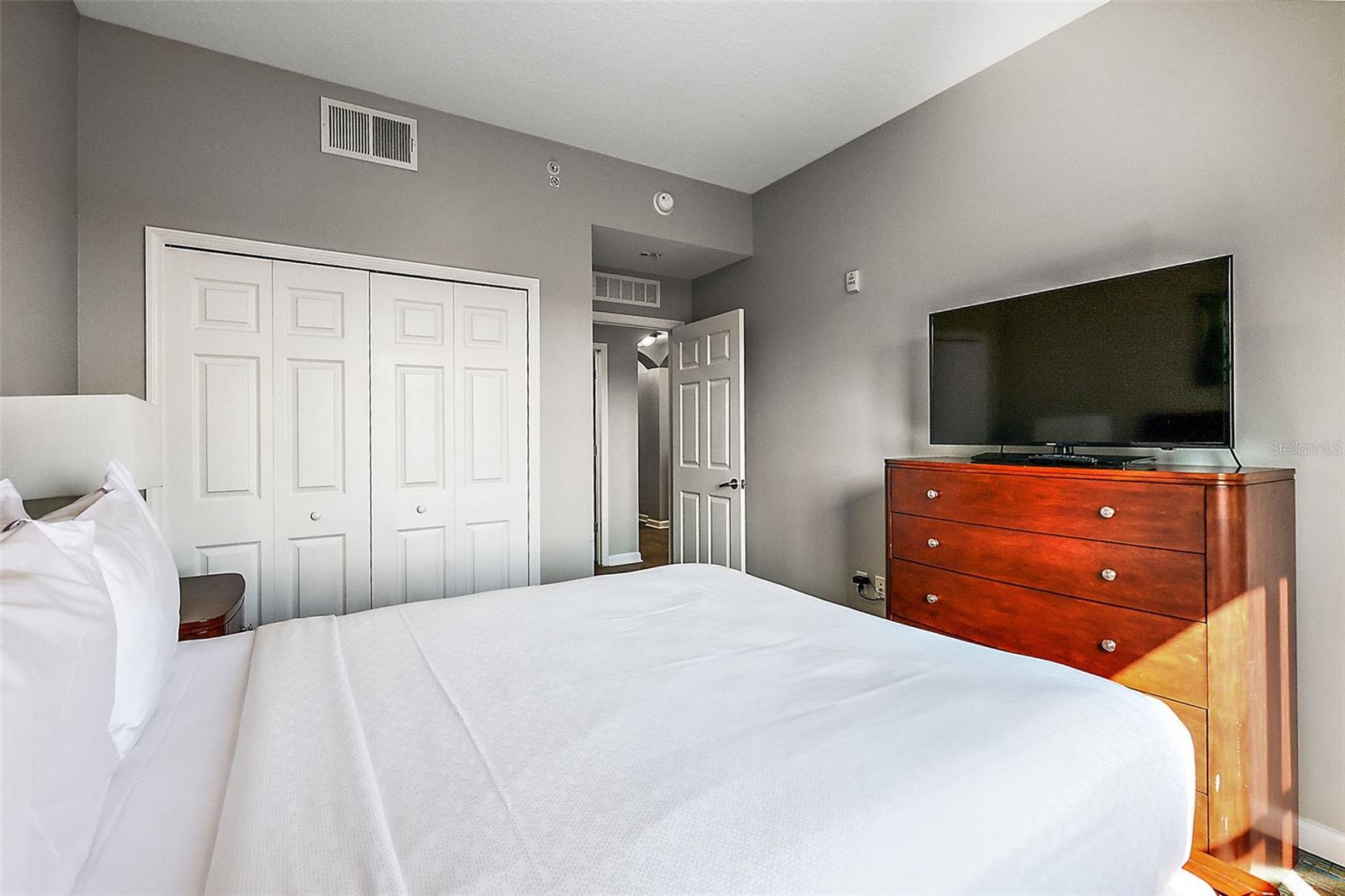 GROVE RESORT AND SPA HOTEL CONDOMINIUM II - Residential