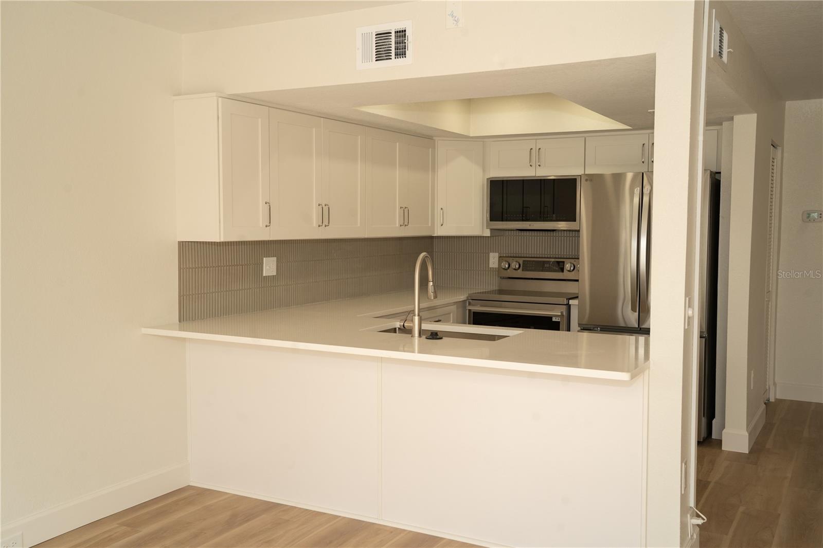 PENTHOUSE SHORES CONDO - Residential