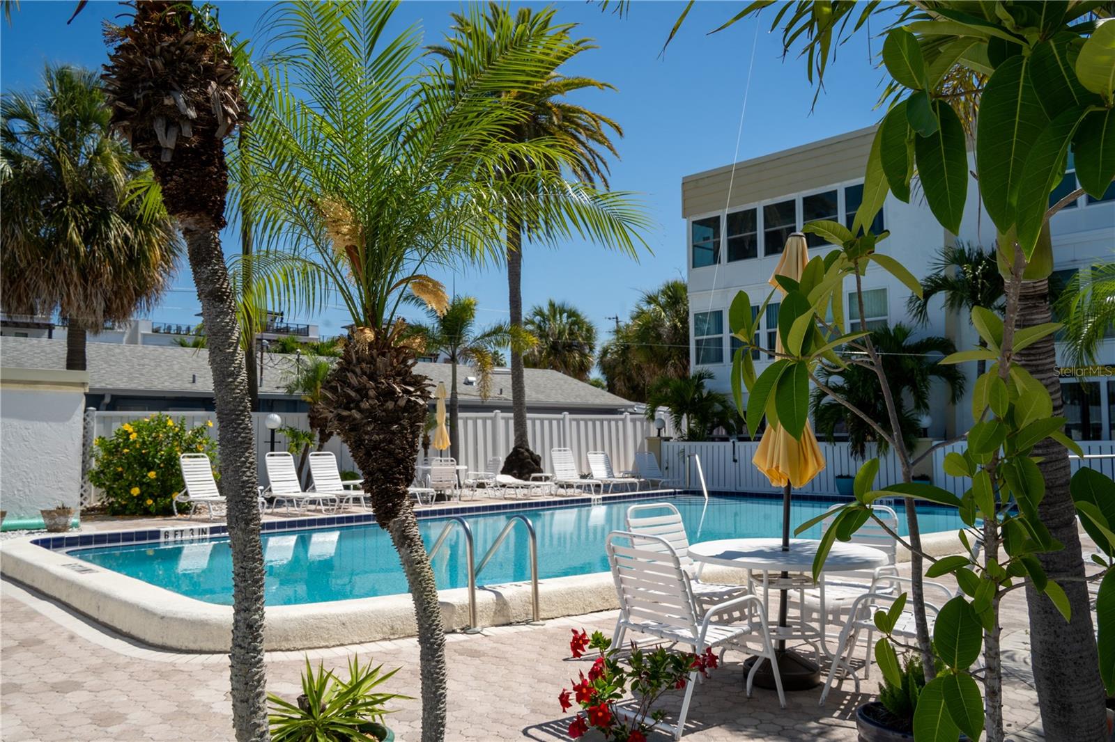 PENTHOUSE SHORES CONDO - Residential