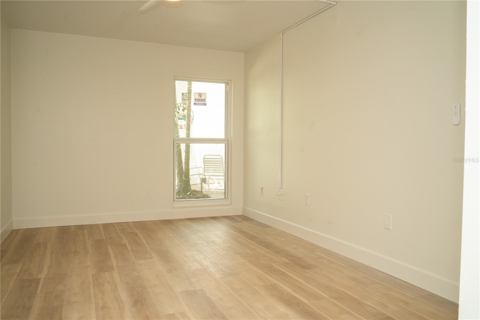 PENTHOUSE SHORES CONDO - Residential