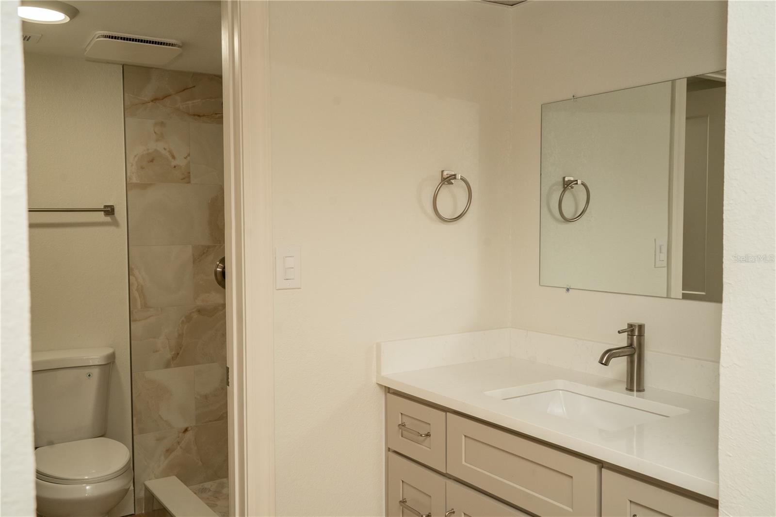 PENTHOUSE SHORES CONDO - Residential