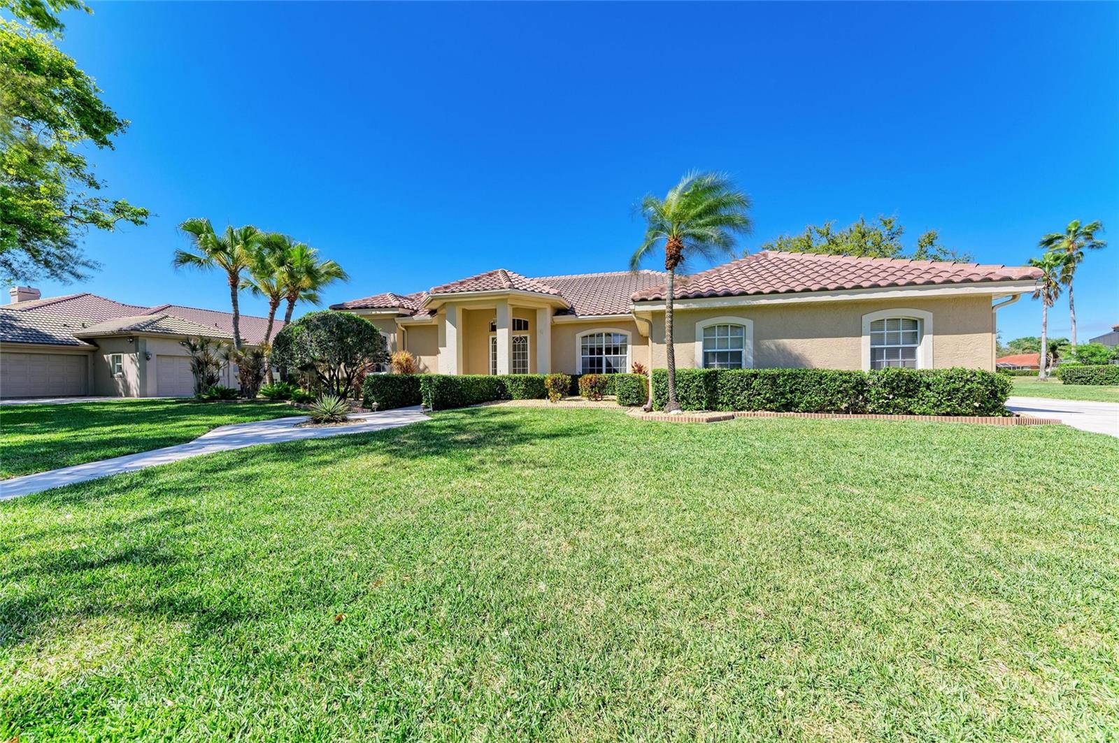 8315 EAGLE CROSSING