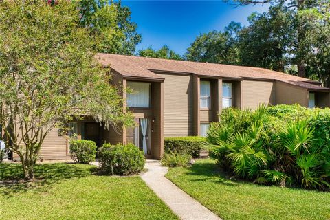 Photo of 7 Surrey Court, Palm Coast, FL 32137 (MLS # FC312911)