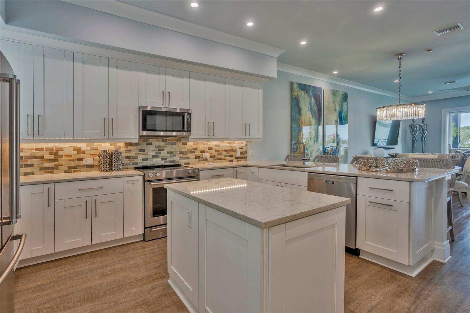 BRIGHTWATER BLUE TOWNHOMES - Residential