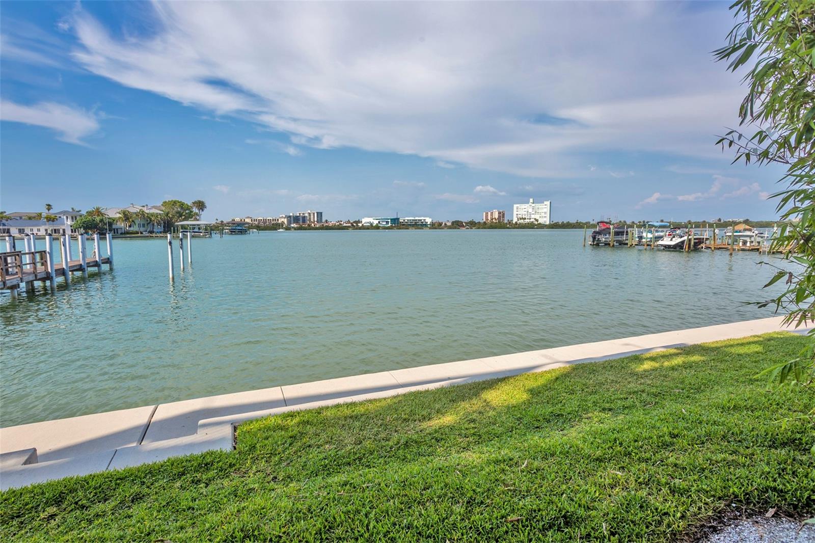 BRIGHTWATER BLUE TOWNHOMES - Residential