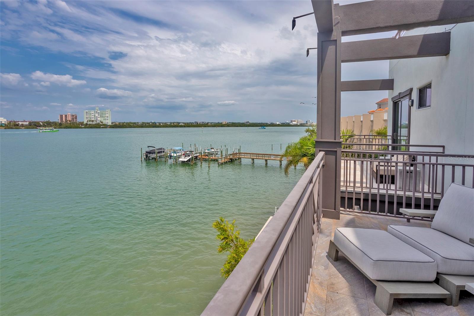 BRIGHTWATER BLUE TOWNHOMES - Residential