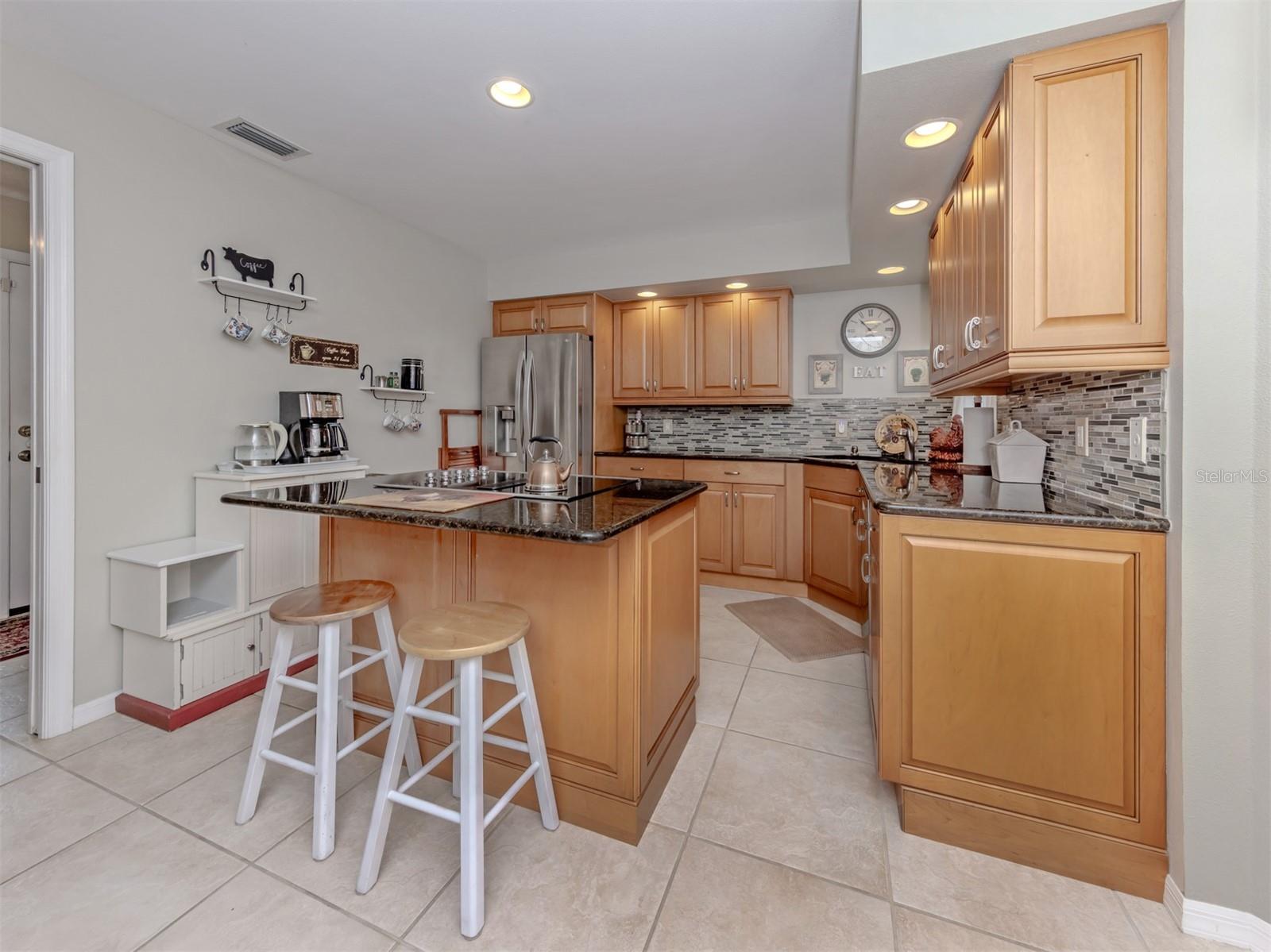 CLUBSIDE VILLAS AT THE PLANTATION - Residential